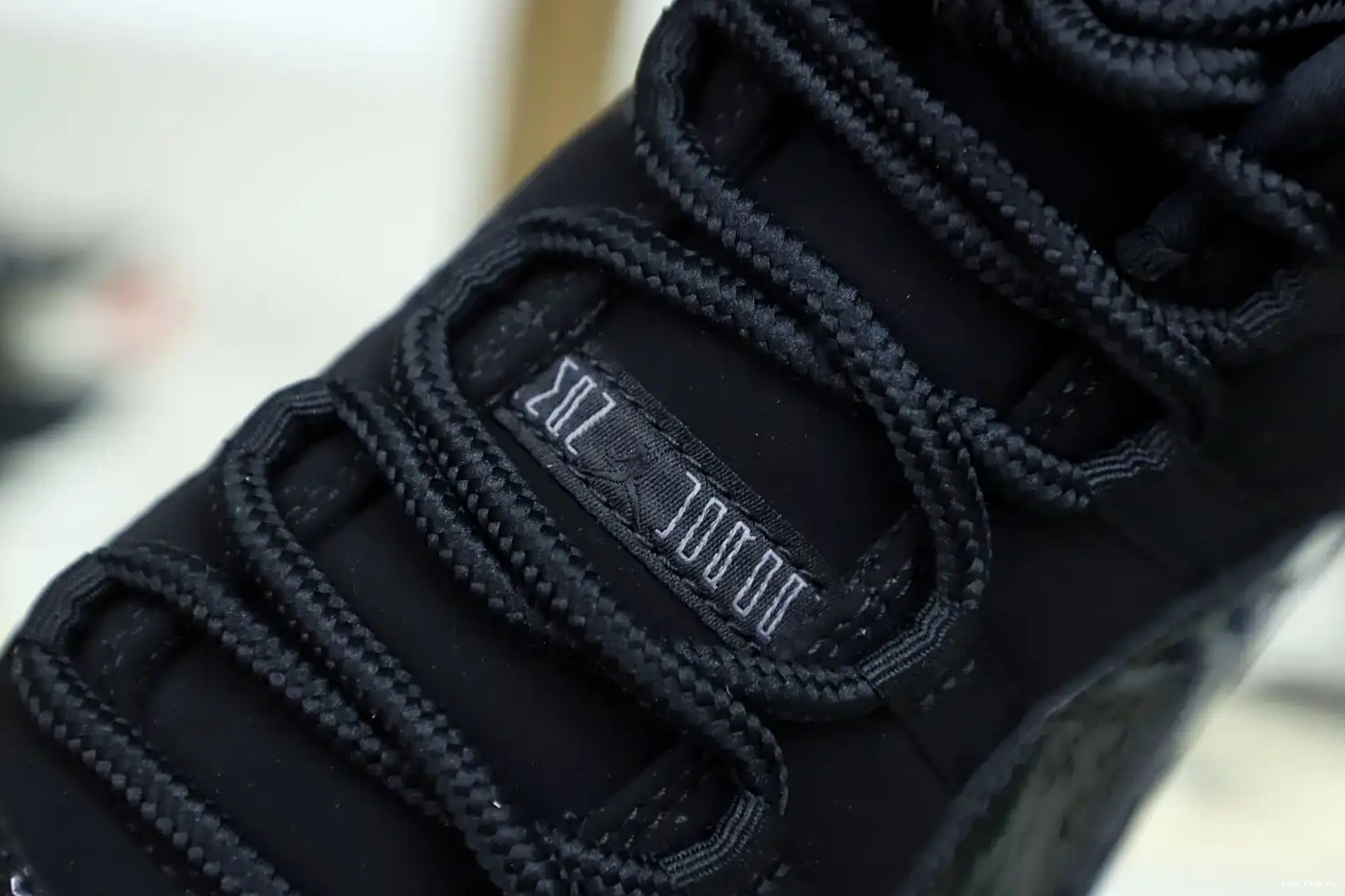 JORDAN RETRO GOWN' AND 11 'CAP Kimikick AIR 0718